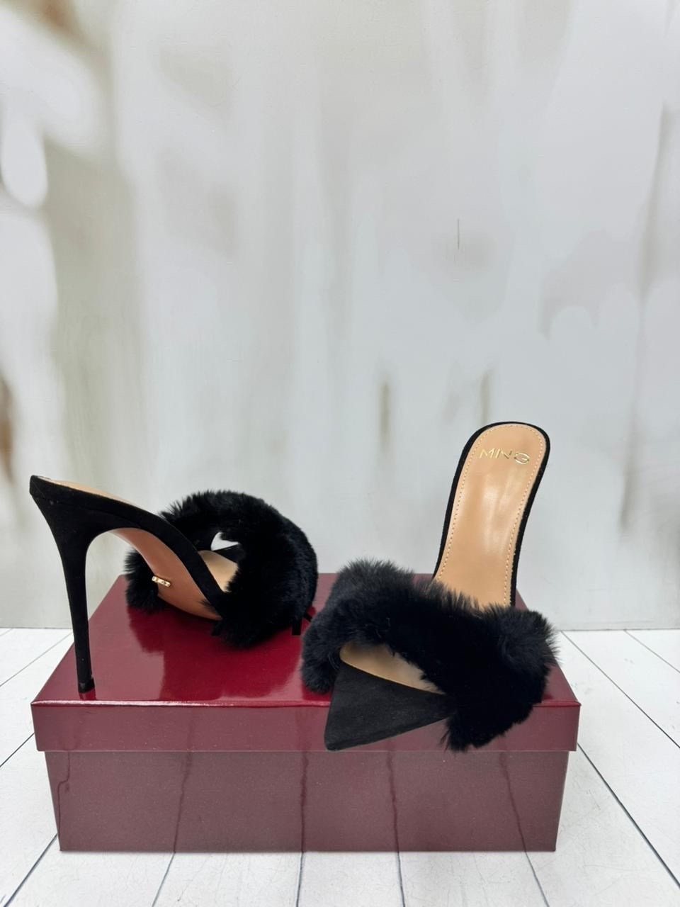 ,тапочки на каблуке,меховые босоножки,меховые туфли,пушистые туфли