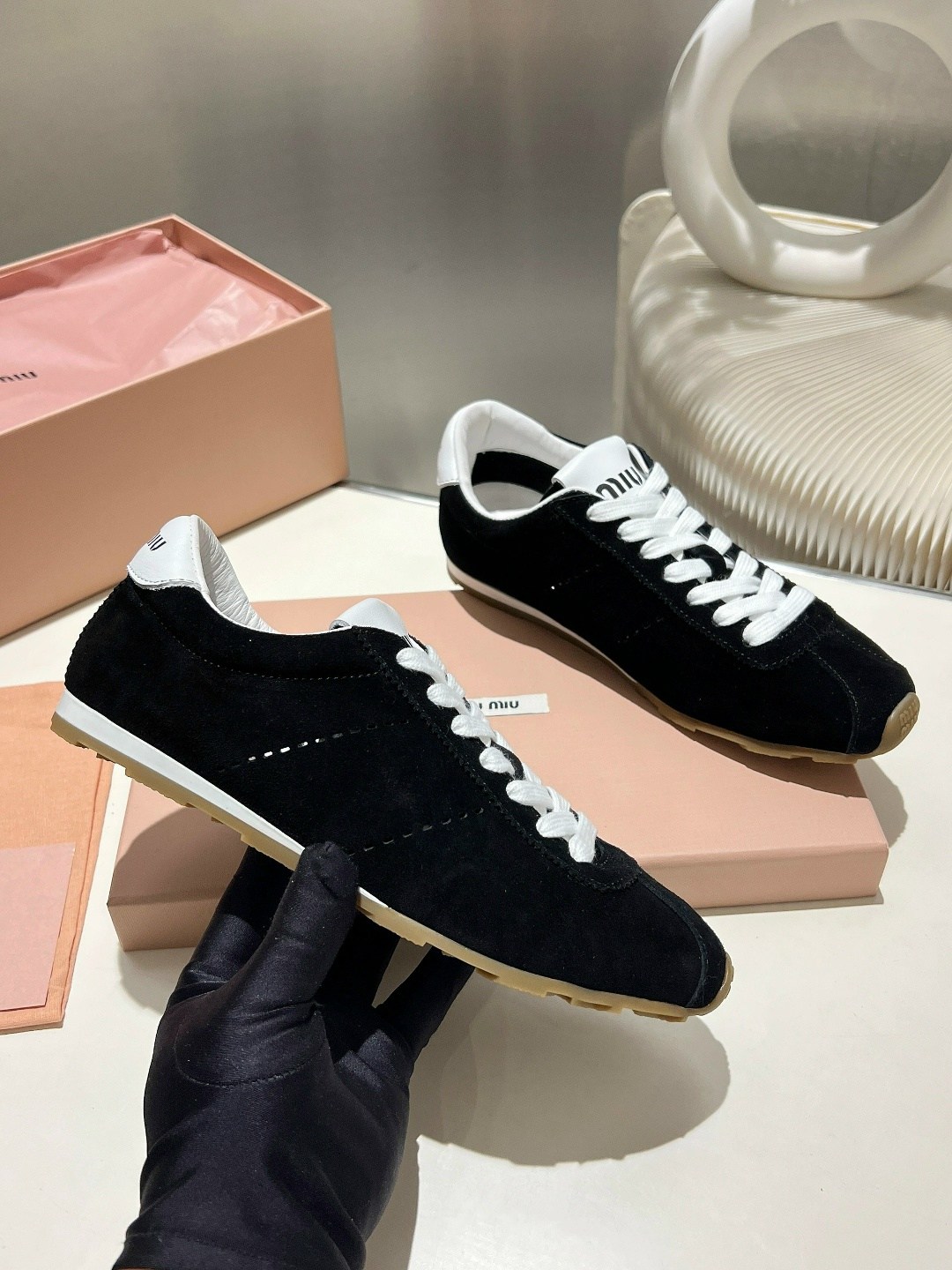 женские кроссовки miu miu,miu miu кроссовки,замшевые кроссовки,кеды miu miu женские,кроссовки miu