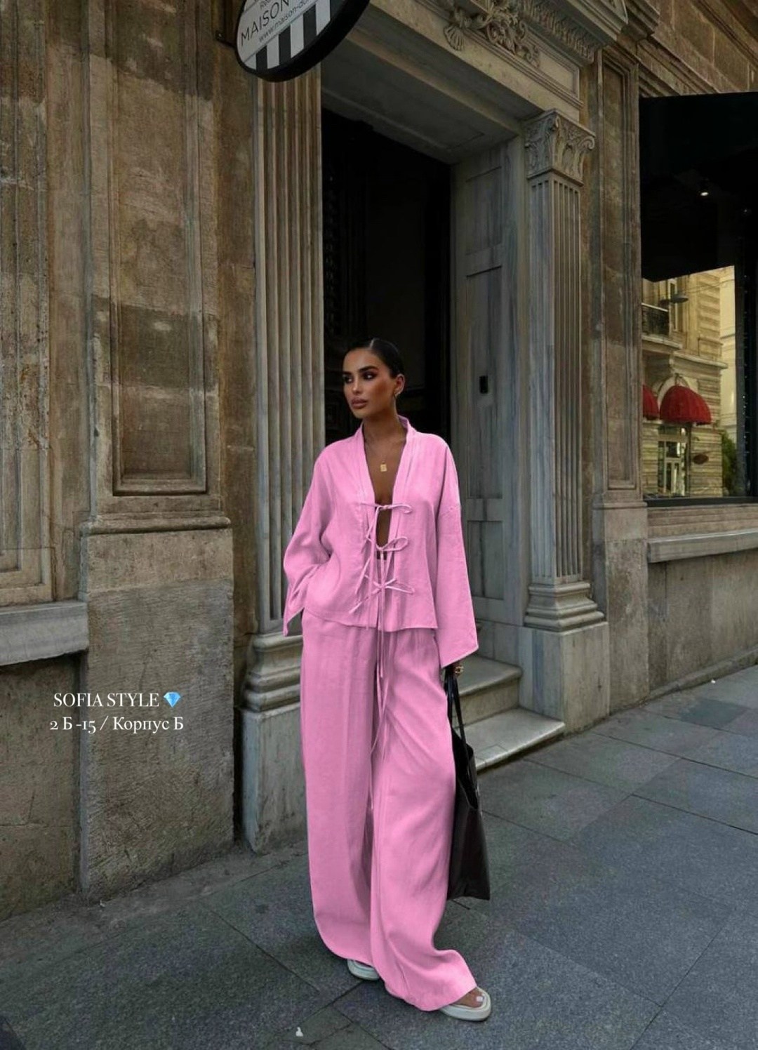 стильные костюмы,бежевый брючный костюм,костюм желтый,брючный костюм,стильные женские костюмы