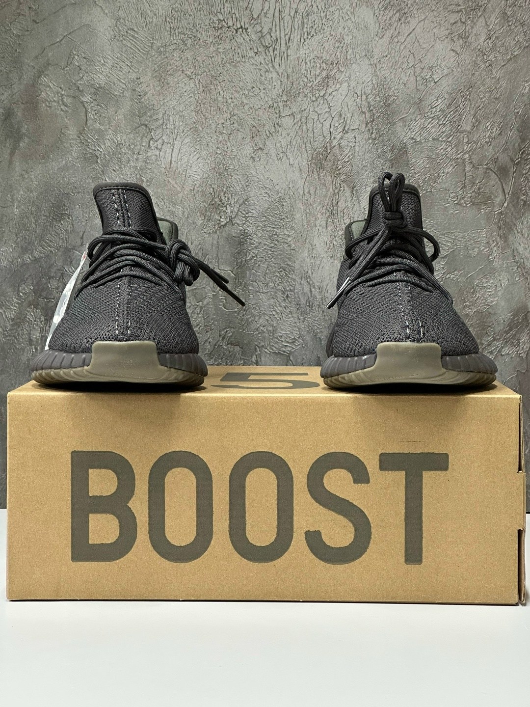 кроссовки adidas yeezy boost 350,adidas yeezy boost 350 v2 cinder,adidas yeezy boost v2 cinder,adidas yeezy 350 boost,кроссовки adidas yeezy boost