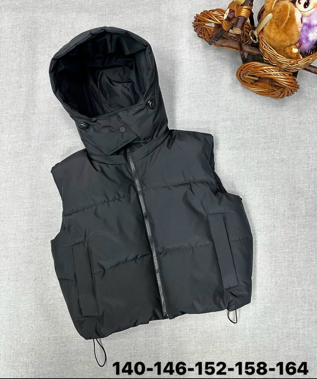 жилетка женская,жилетка,теплый жилет,женский жилет,жилетка с капюшоном