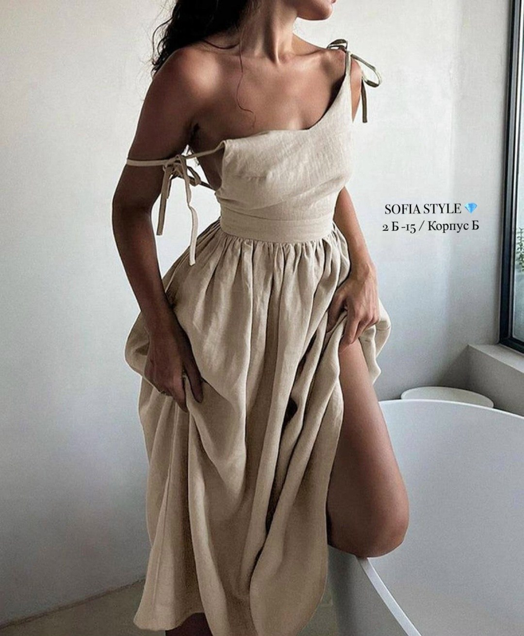 женское платье с открытой спиной,пляжное платье,пляжный сарафан,девушка на пляже в платье,сексуальная платье