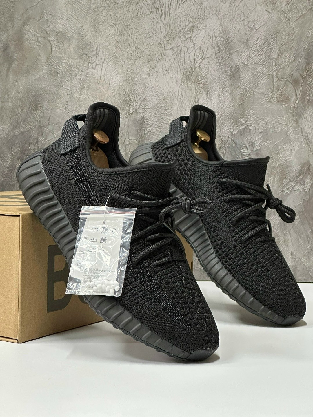 adidas yeezy boost 350,кроссовки adidas yeezy boost 350,кроссовки мужские yeezy boost 350,adidas yeezy boost 350 v2 cinder,adidas yeezy boost 350 v 2