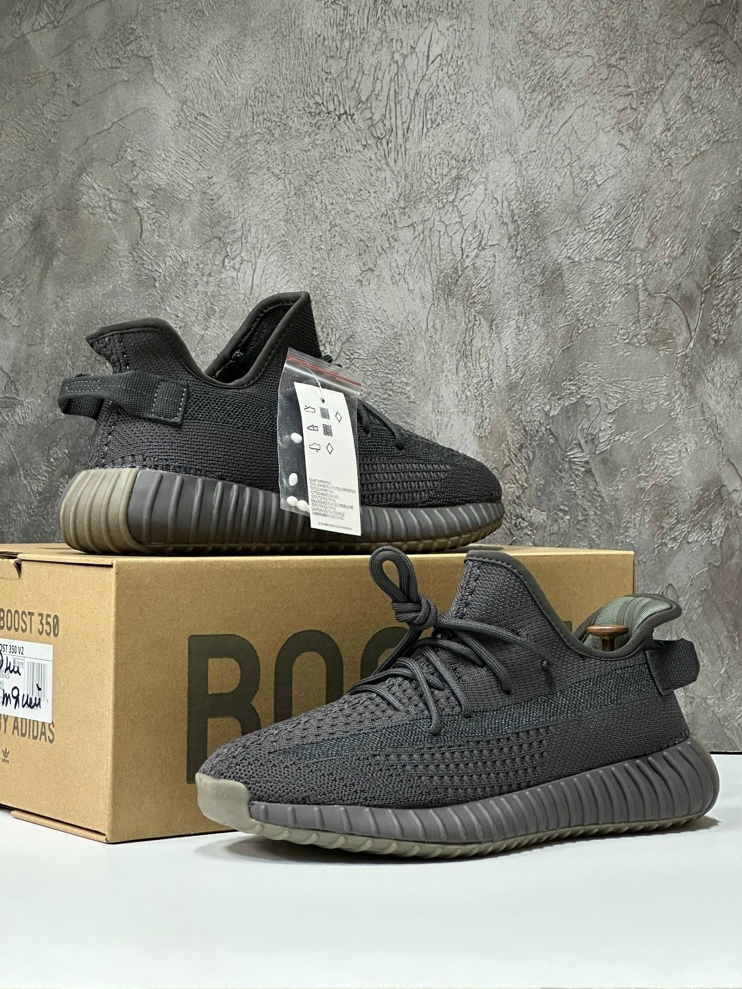 кроссовки adidas yeezy boost 350,adidas yeezy boost 350 v2 cinder,adidas yeezy boost v2 cinder,adidas yeezy 350 boost,кроссовки adidas yeezy boost