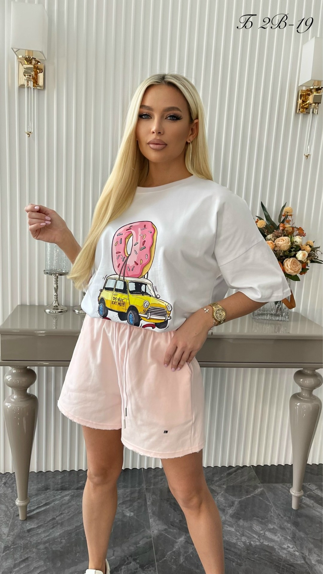 женская кофта,,костюм,стильные футболки