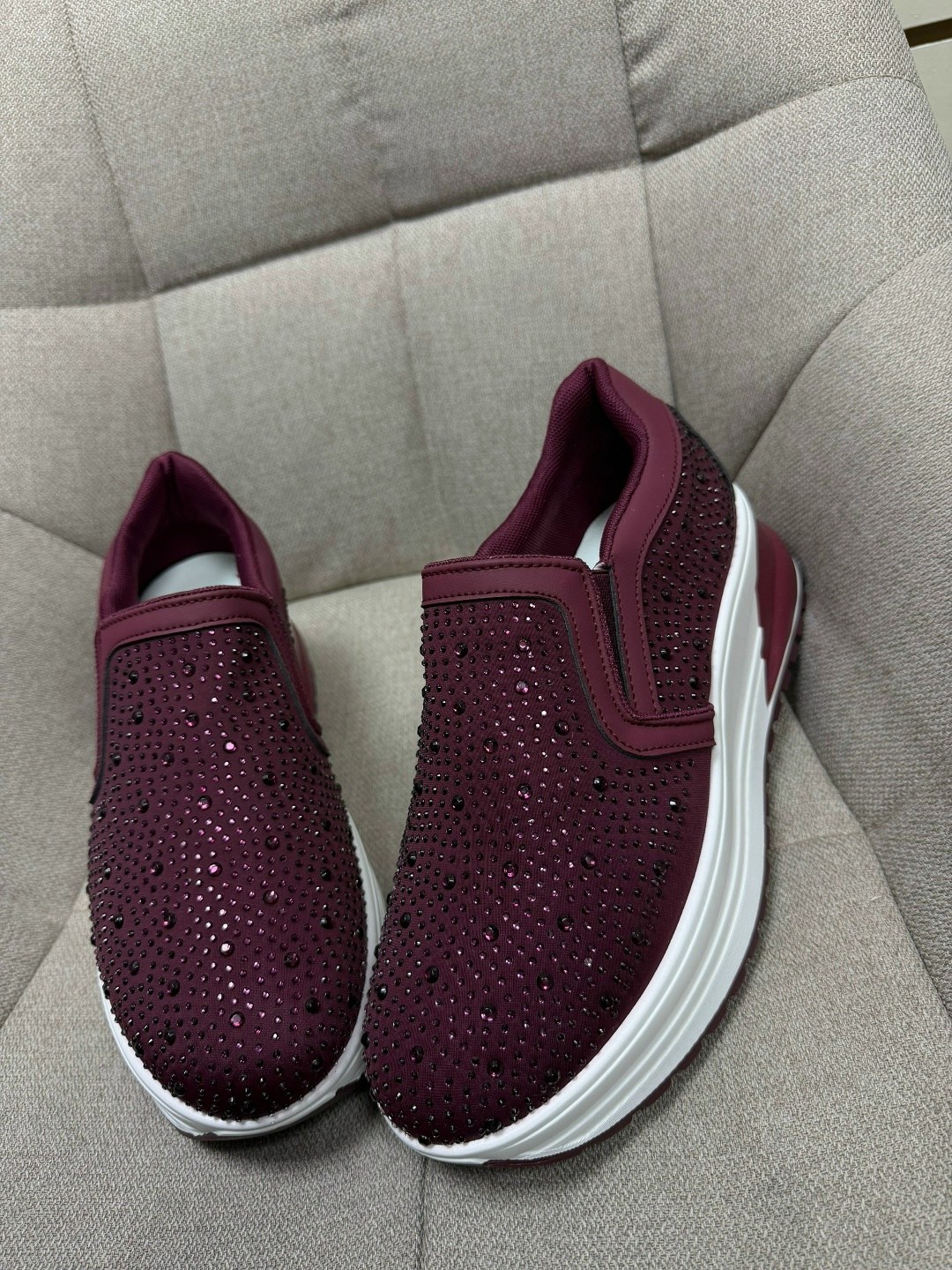 ,женские кроссовки,обуви,женская спортивная ,повседневная