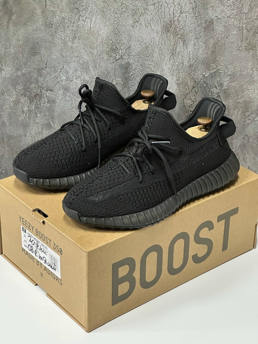 adidas yeezy boost 350,кроссовки adidas yeezy boost 350,кроссовки мужские yeezy boost 350,adidas yeezy boost 350 v2 cinder,adidas yeezy boost 350 v 2