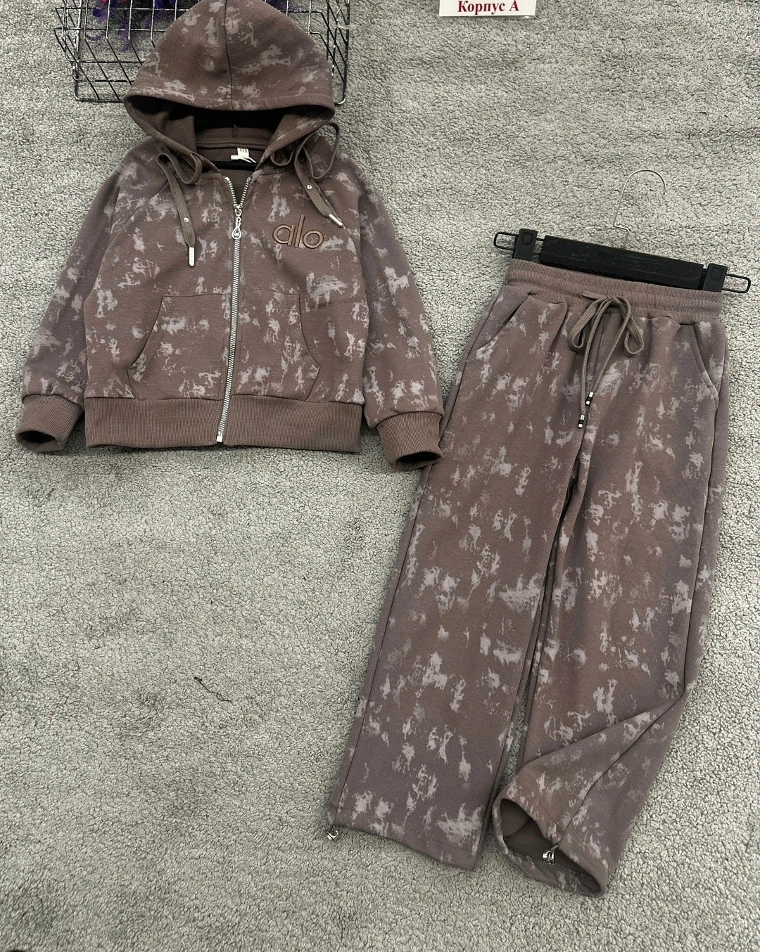 велюровый костюм,велюровый костюм для девочки,спортивный костюм для девочки,костюм детский,детские костюмы
