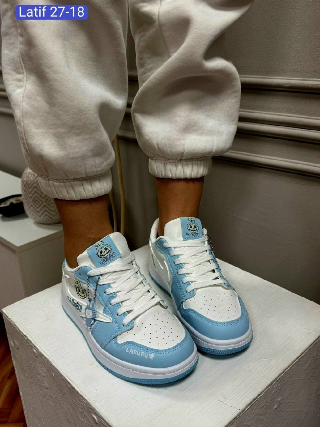 кроссовки,кроссовки женскиe,женские кроссовки nike,классические кроссовки женские,оригинальные кроссовки