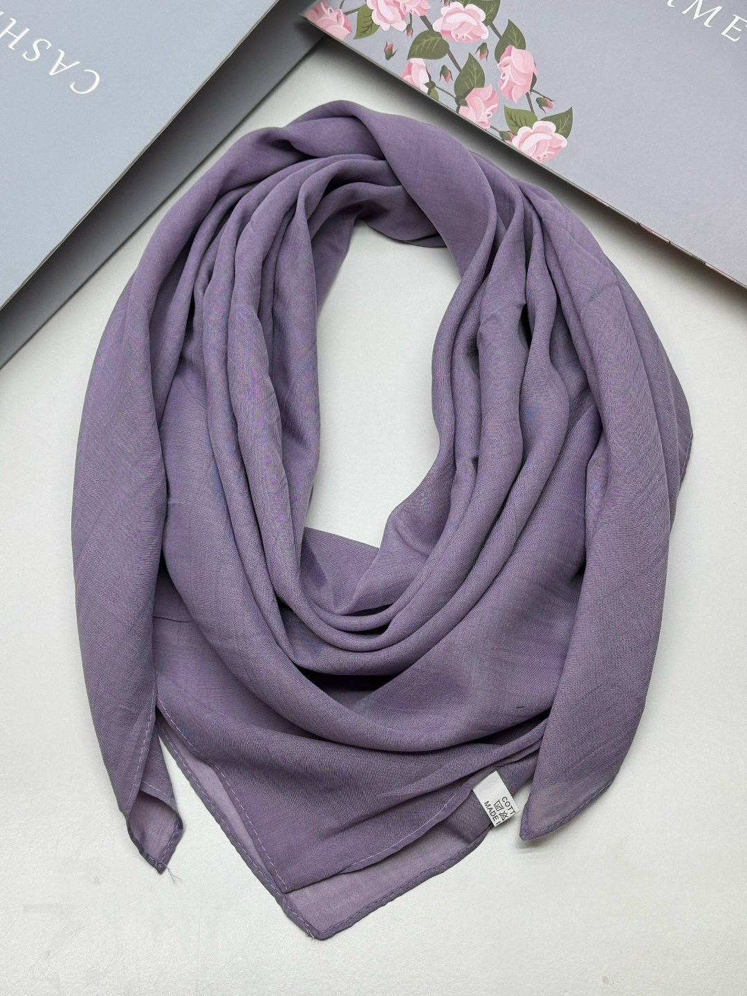 шелковый однотонный платок,платок женский однотонный 100*100 см арт. 1218461,платок однотонный,платок женский,однотонный женский платок