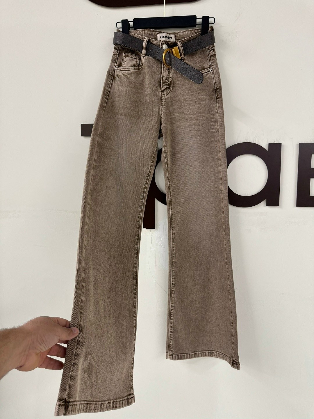 джинсы,женские джинсы,брюки джинсы,модные джинсы,джинсы широкие