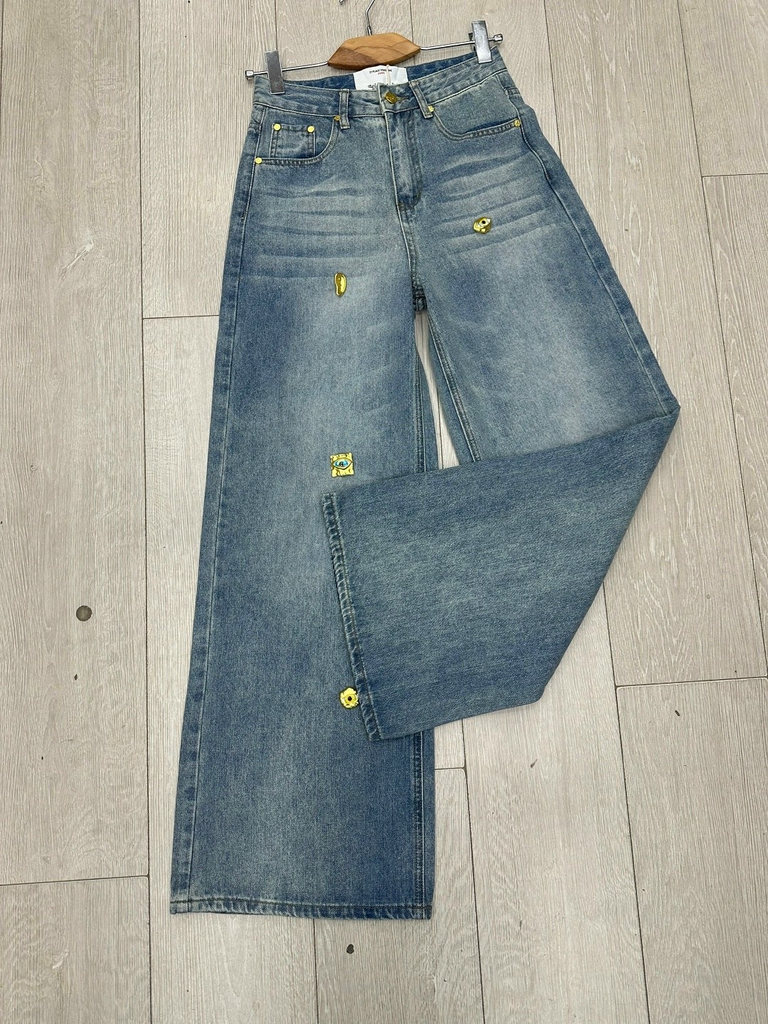 джинсы,джинсы модные,женские джинсы,джинсы стильные,одежда джинсы