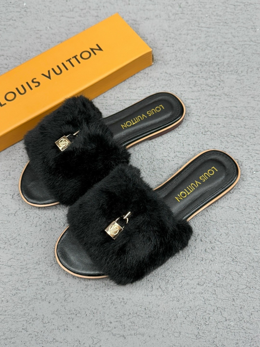 тапочки louis vuitton,тапочки женские,меховые тапки,меховые тапочки,тапки с мехом