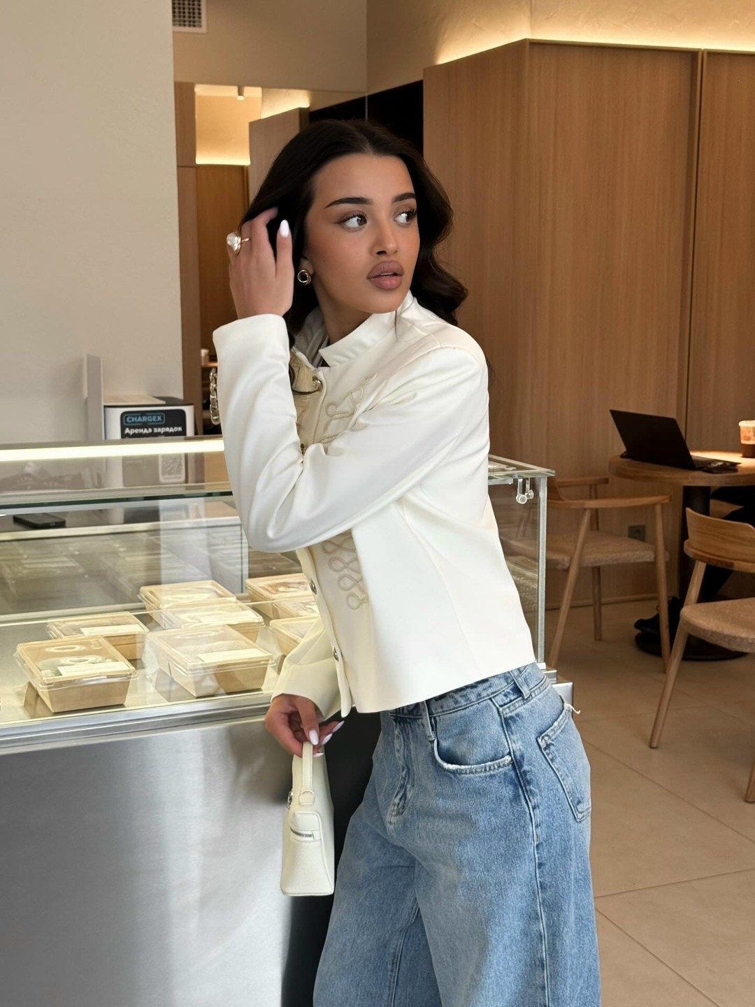 модные образы,модные джинсы,образ с джинсами,образ с прямыми джинсами