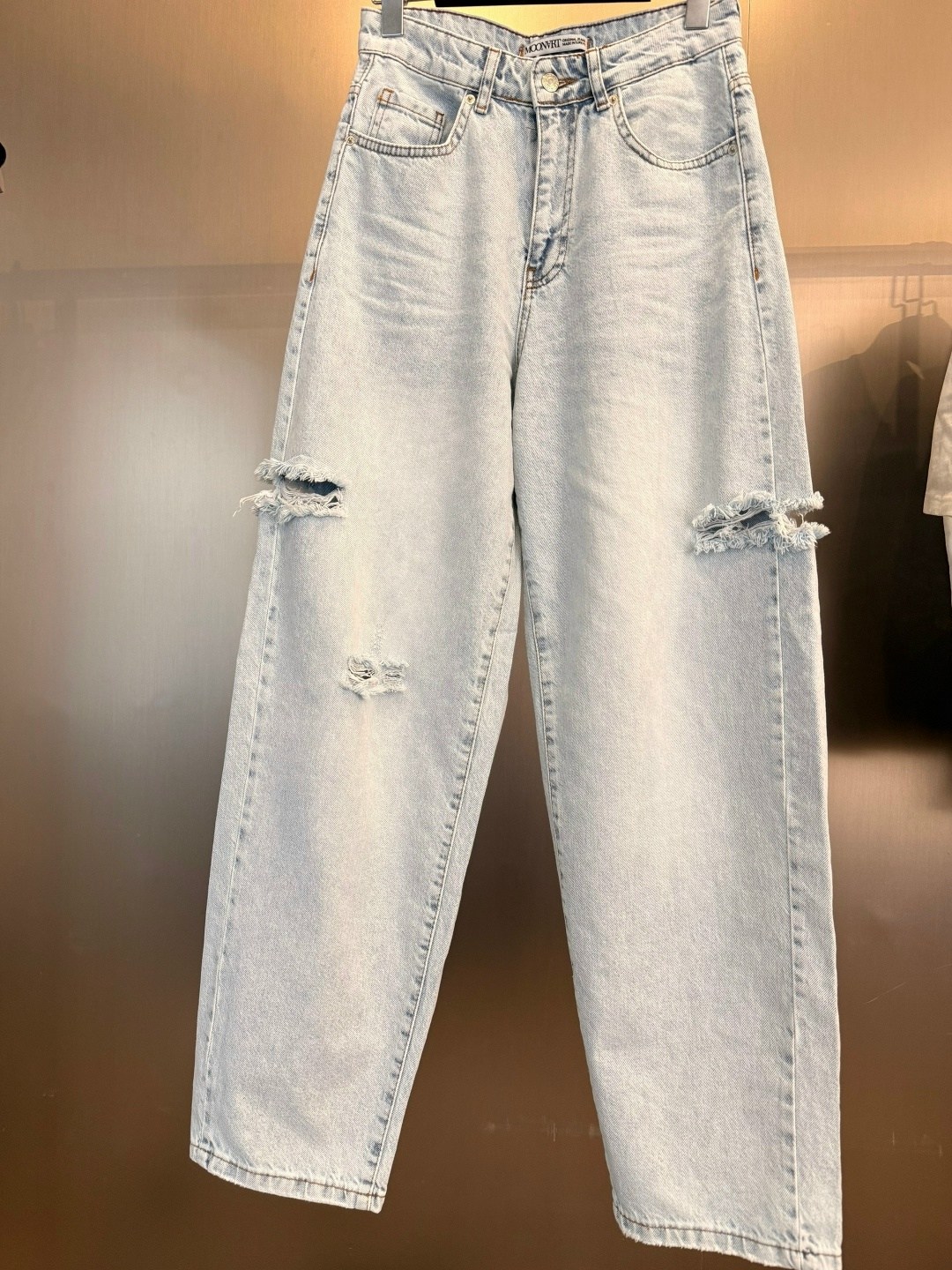 стильные джинсы,джинсы прямого кроя,женские джинсы,джинсы женские широкие,широкие джинсы