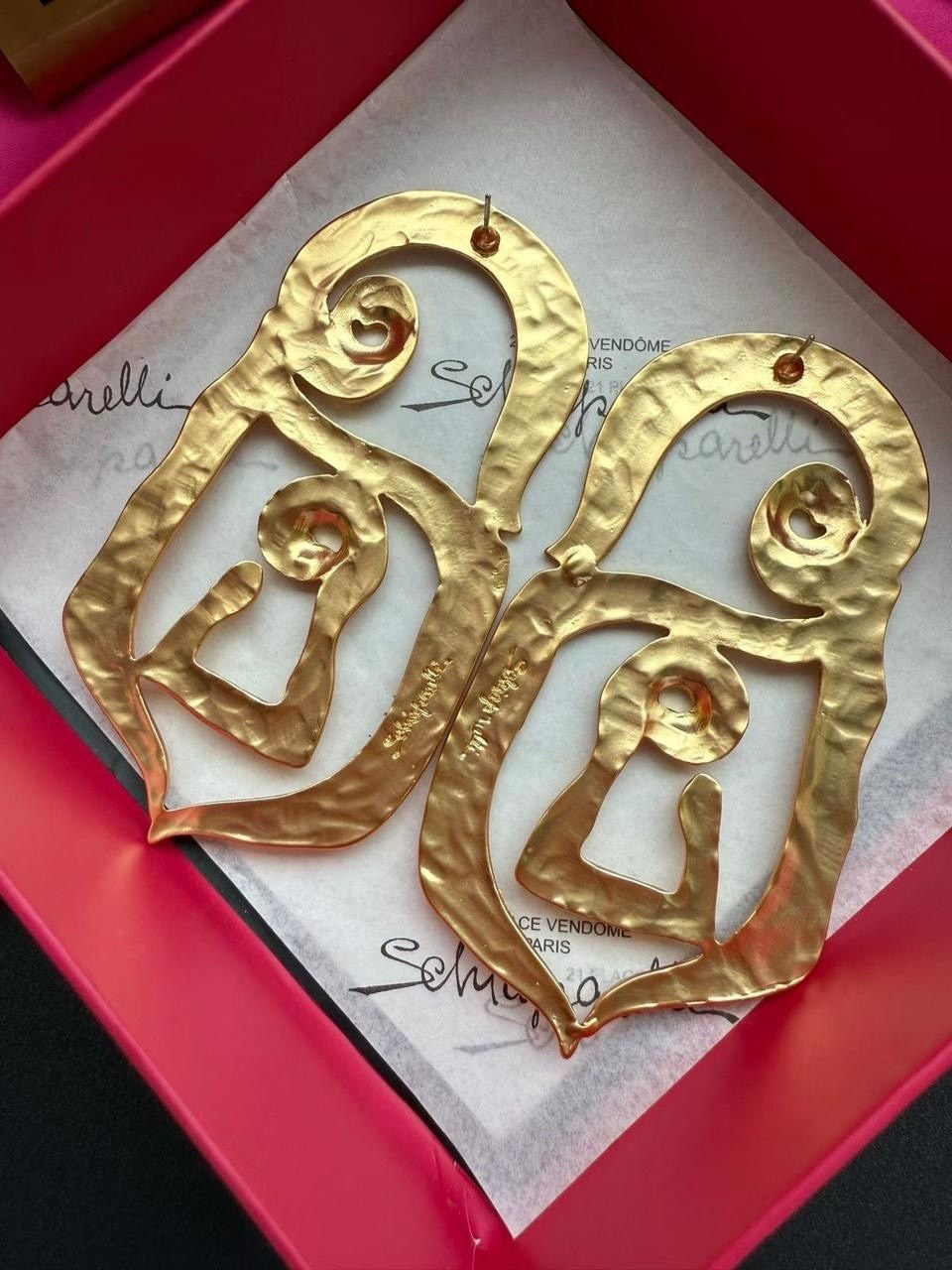 серьги для женщин,модные серьги,серьги украшения,серьги золотые,дизайнерские серьги