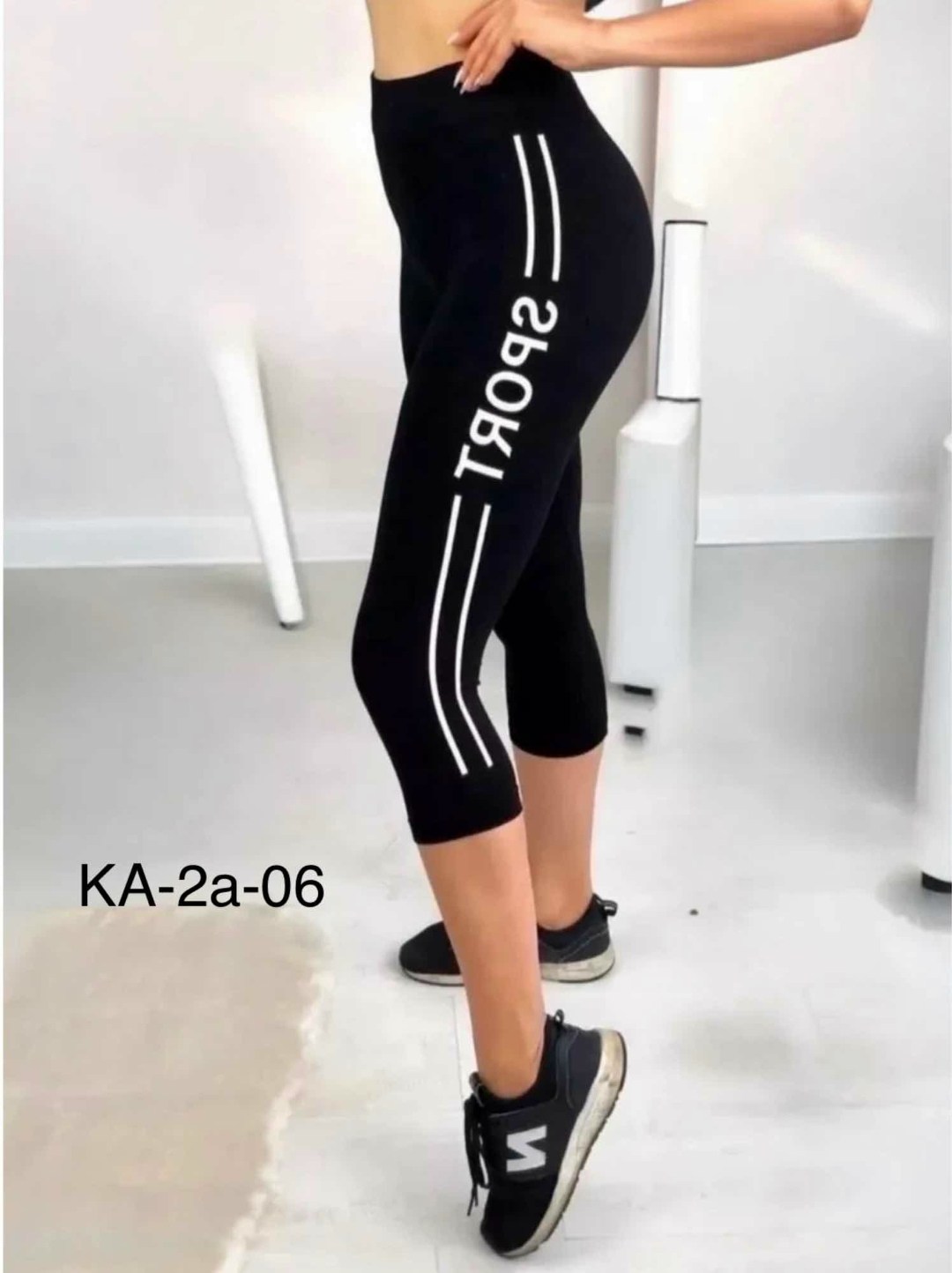 лосины женские для спорта,легинсы короткие на девушке,лосины женские,бриджи женские спортивные,спортивные леггинсы