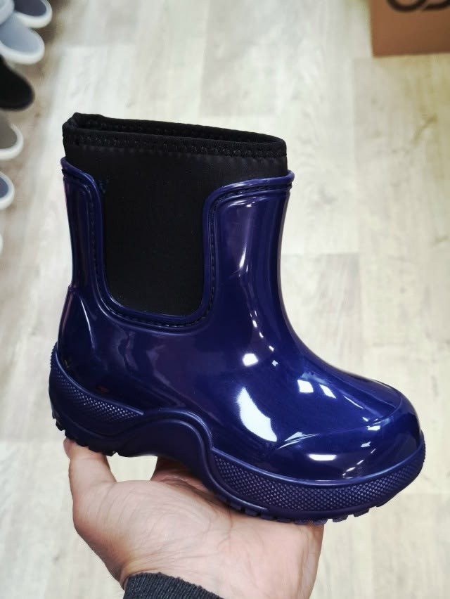 резиновые сапоги,,детские резиновые сапоги,сапожки,женские резиновые сапоги
