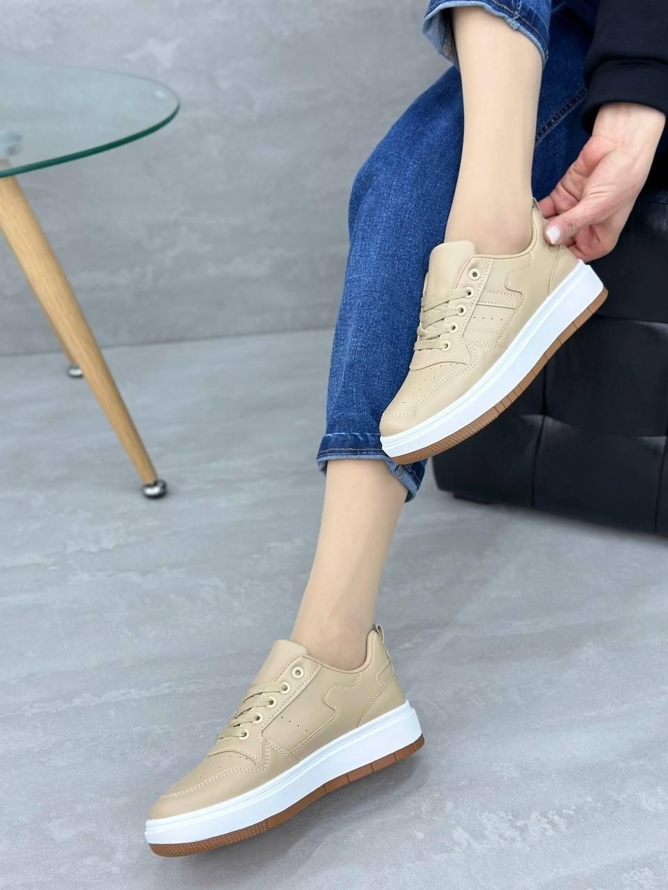 ,женские кроссовки,кеды женски,кеды женские черные,черные кроссовки женские