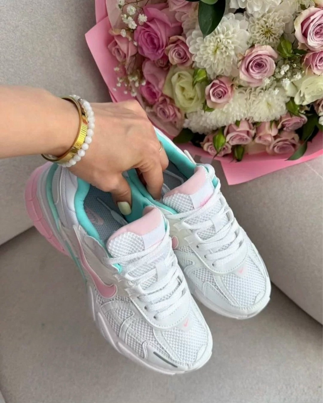 женские кроссовки nike,кроссовки nike,кроссовки nike v 2 k run,женские кроссовки,кроссовки