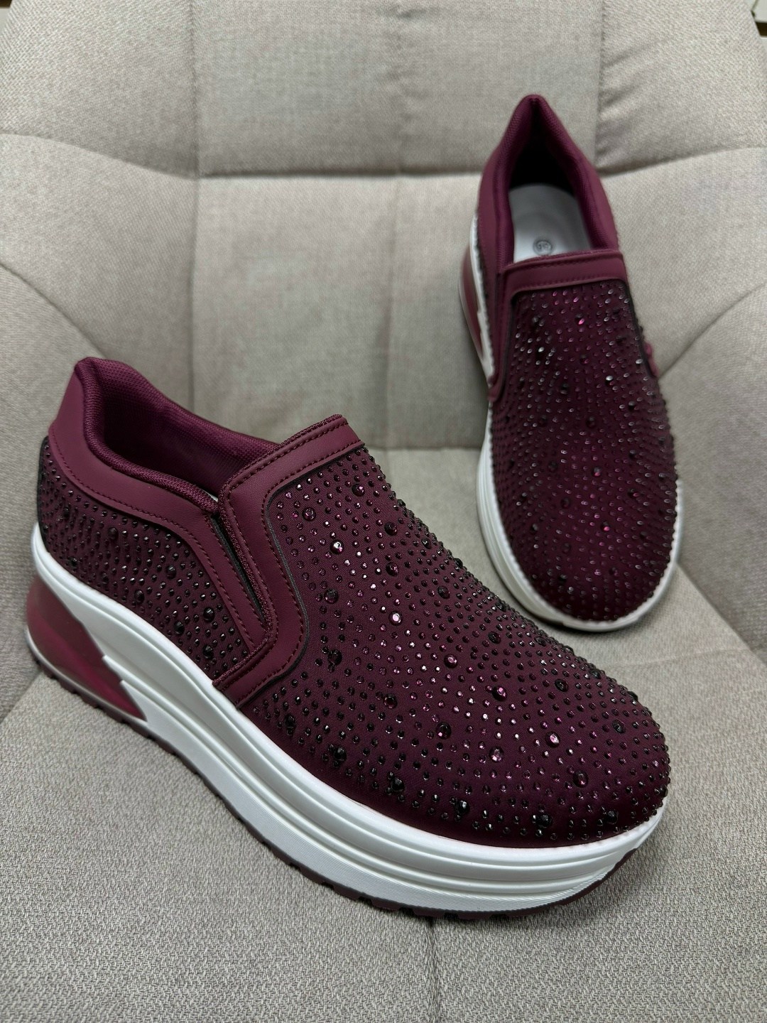 ,женские кроссовки,обуви,женская спортивная ,повседневная