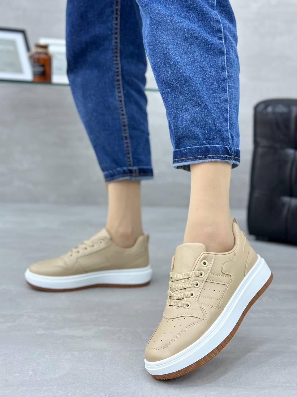 ,женские кроссовки,кеды женски,кеды женские черные,черные кроссовки женские