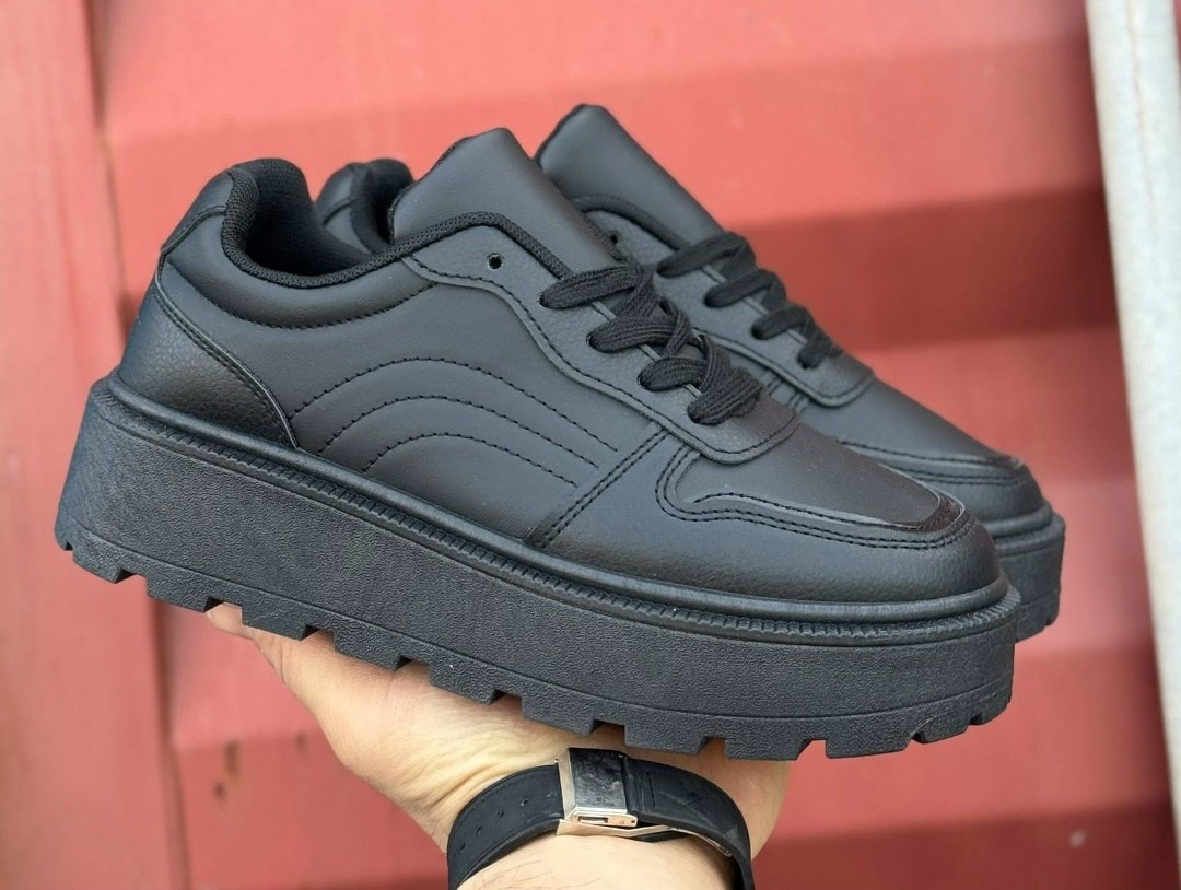 ,черные кроссовки женские,кроссовки женские,черные кроссовки,кроссовки женские на высокой подошве