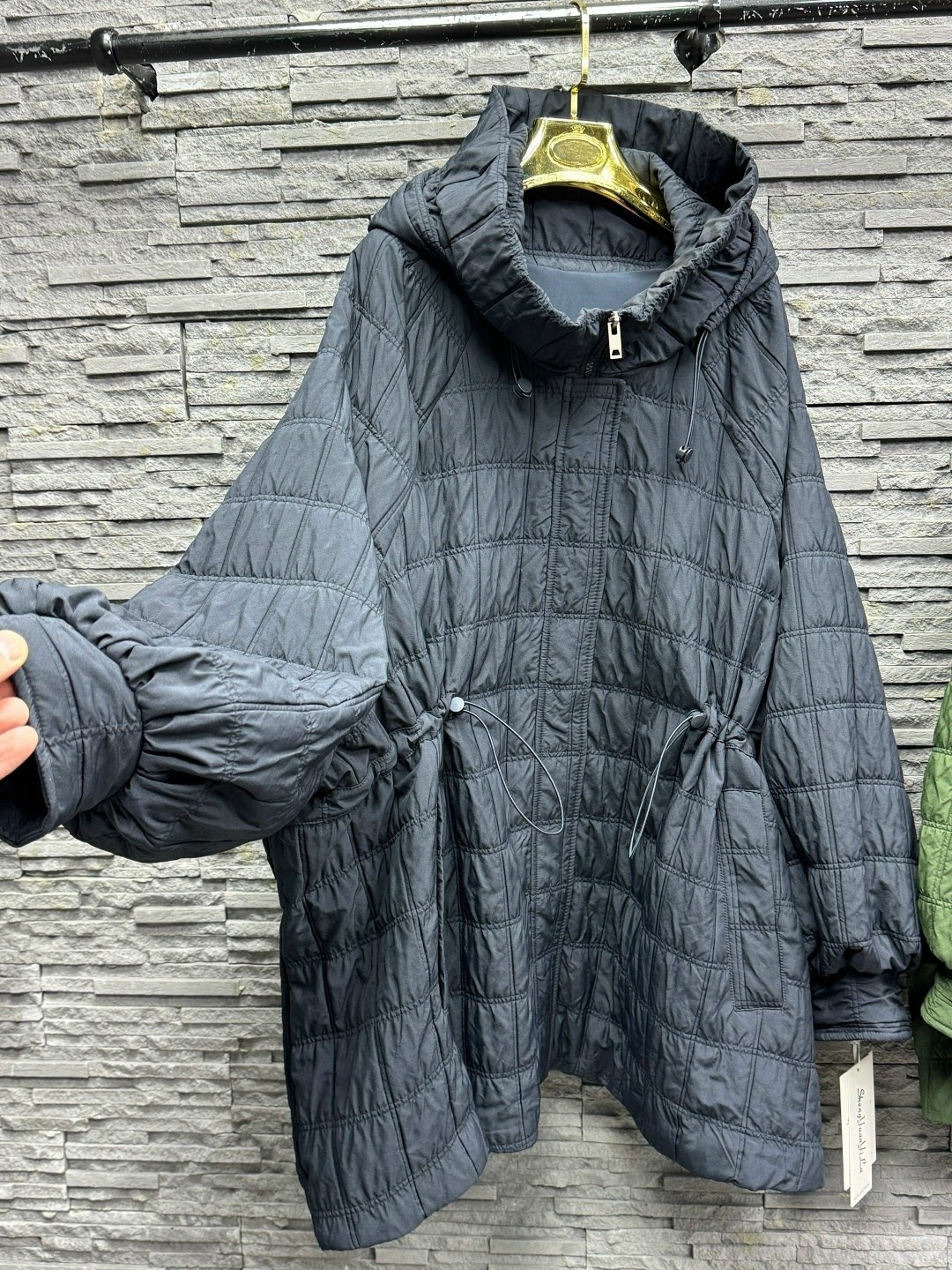 пальто на синтепоне,куртка женская,куртка стеганая,куртка женская демисезонная,куртка женская демисезонная с капюшоном удлиненная