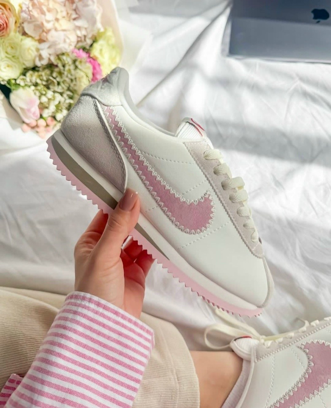 кроссовки nike cortez женские,кроссовки nike classic cortez,кроссовки женские nike,кроссовки nike cortez,кроссовки nike cortez женские бело-розовые