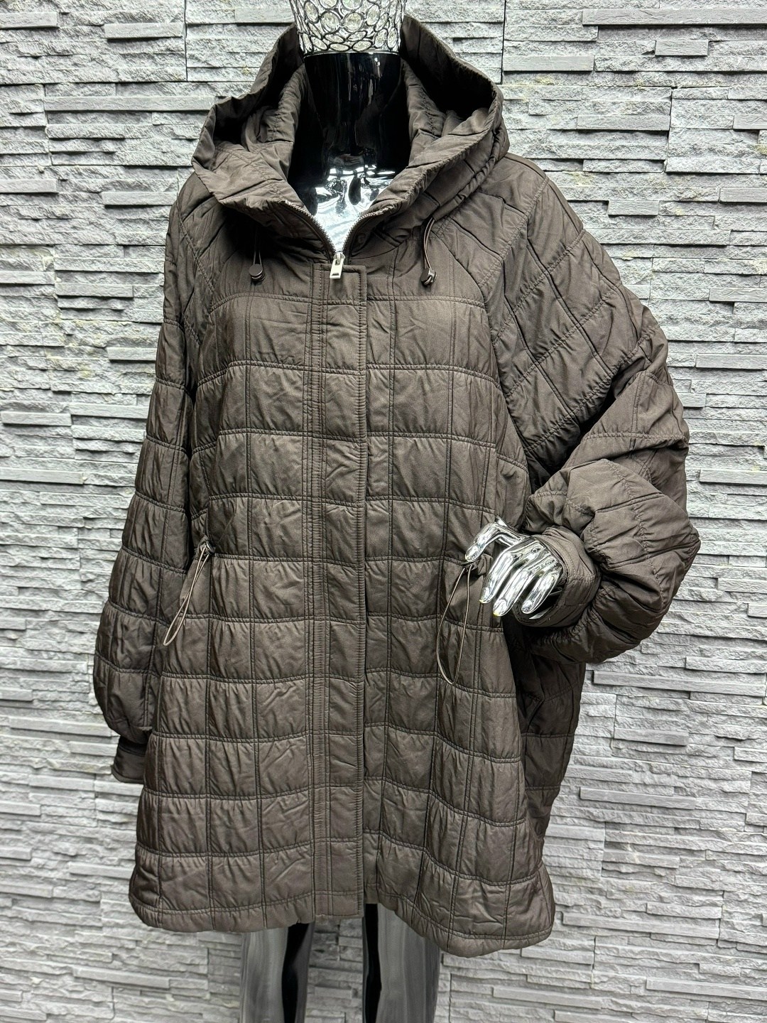 пальто на синтепоне,куртка женская,куртка стеганая,куртка женская демисезонная,куртка женская демисезонная с капюшоном удлиненная