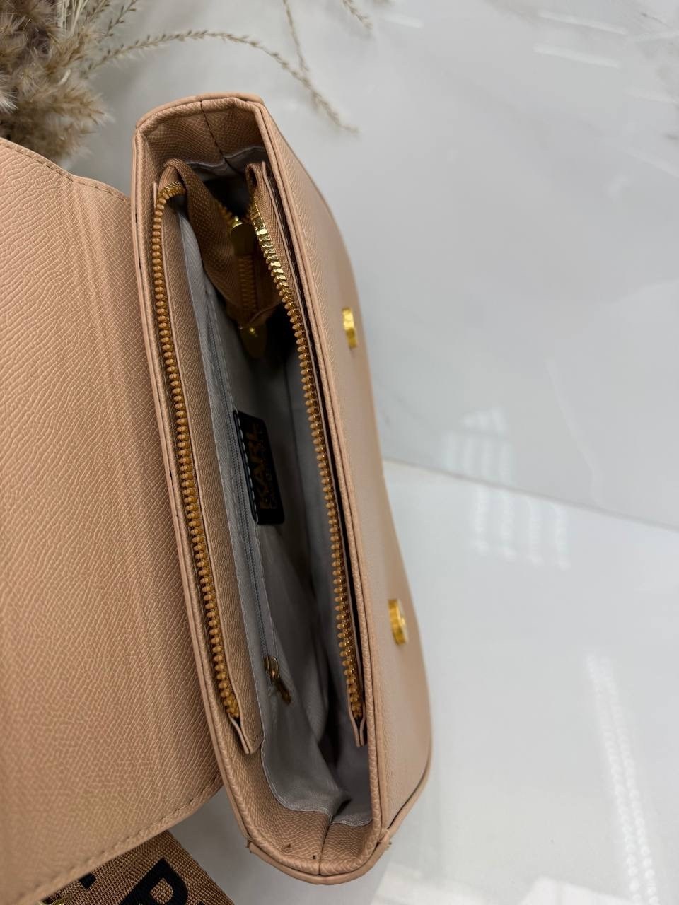 женская сумка karl lagerfeld,сумка karl lagerfeld,сумка карл лагерфельд,сумки через плечо karl lagerfeld,karl lagerfeld сумка кросс-боди