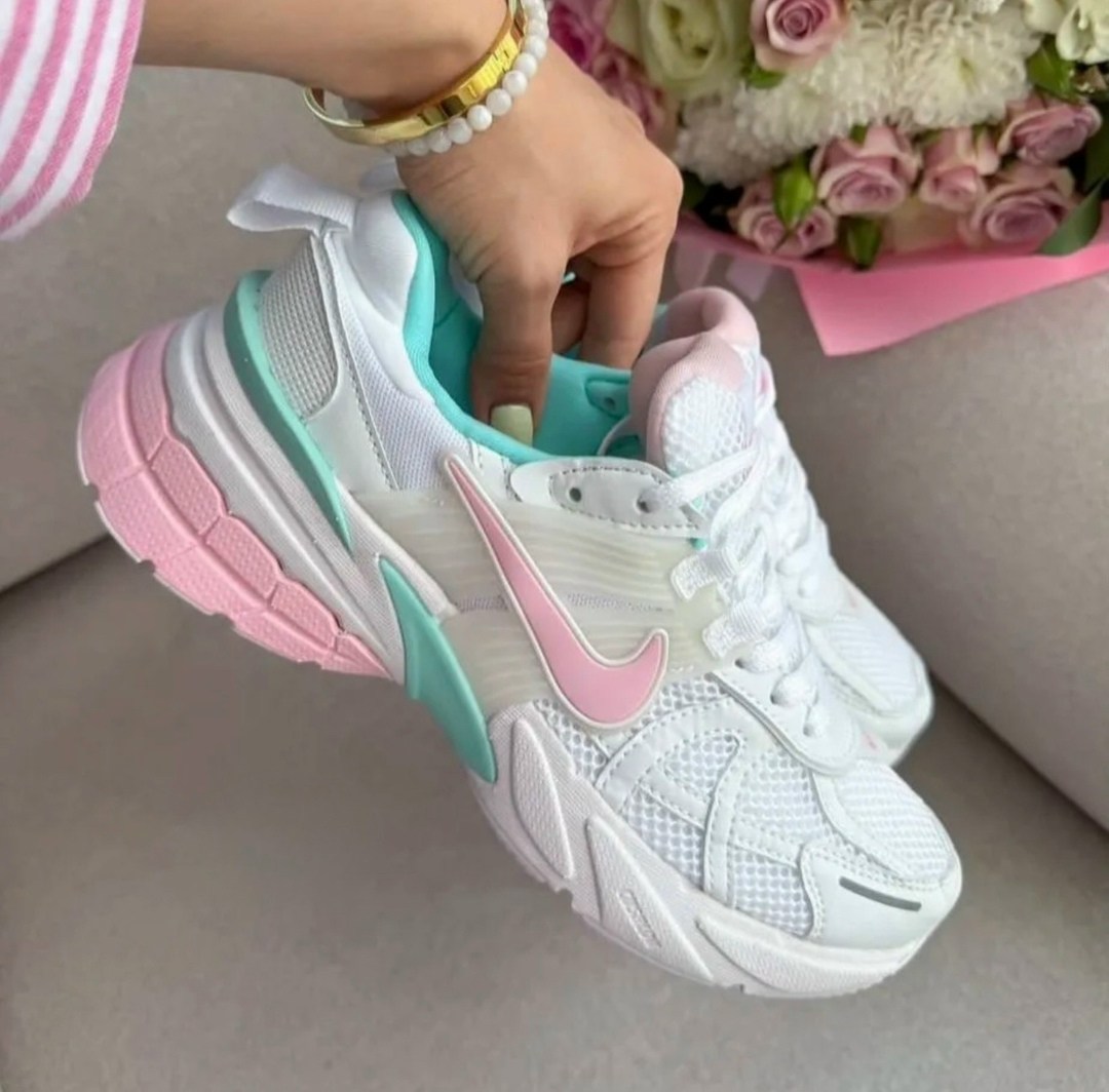 женские кроссовки nike,кроссовки nike,кроссовки nike v 2 k run,женские кроссовки,кроссовки