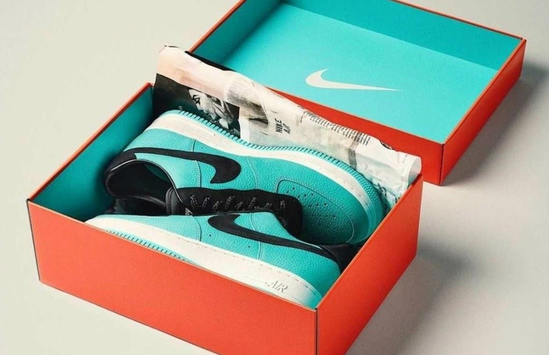 кроссовки air force 1 tiffany nike,найк форс тиффани,nike air force 1 tiffany,tiffany and co nike air force 1 low sample sneaker,найк тиффани кроссовки