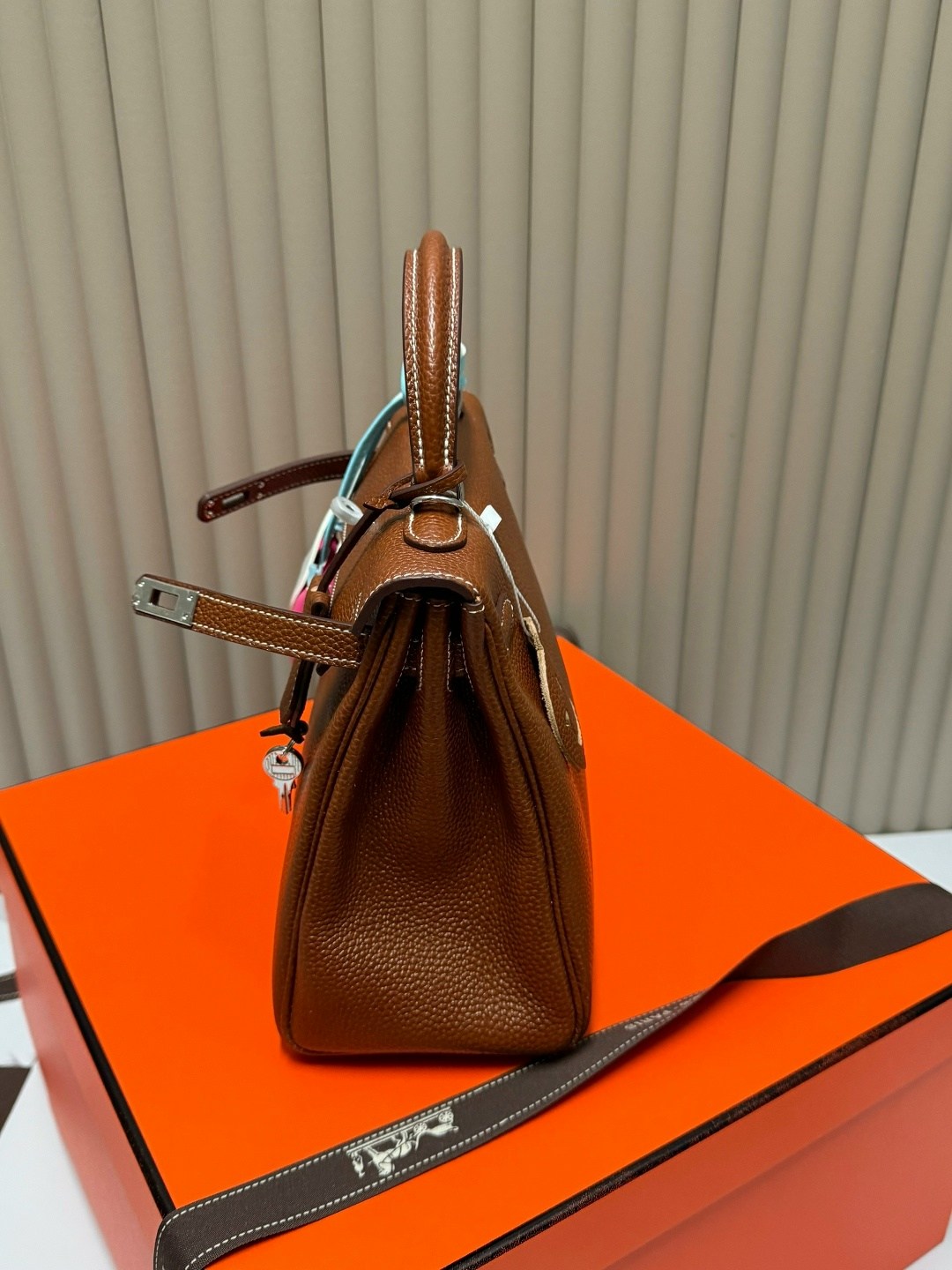 сумка hermes,женская сумка hermes,сумка хермес келли,сумка hermes kelly,сумка hermes kelly 40 хаки