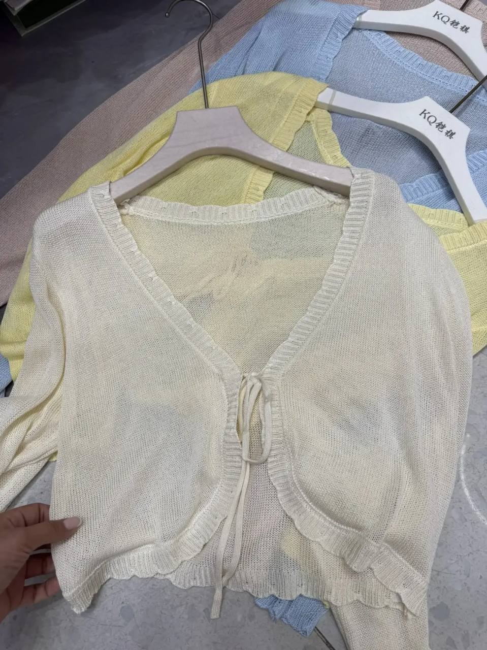 женский вязаный кардиган,тонкий кардиган,женские кардиганы,женская кофта,джемпер бежевый