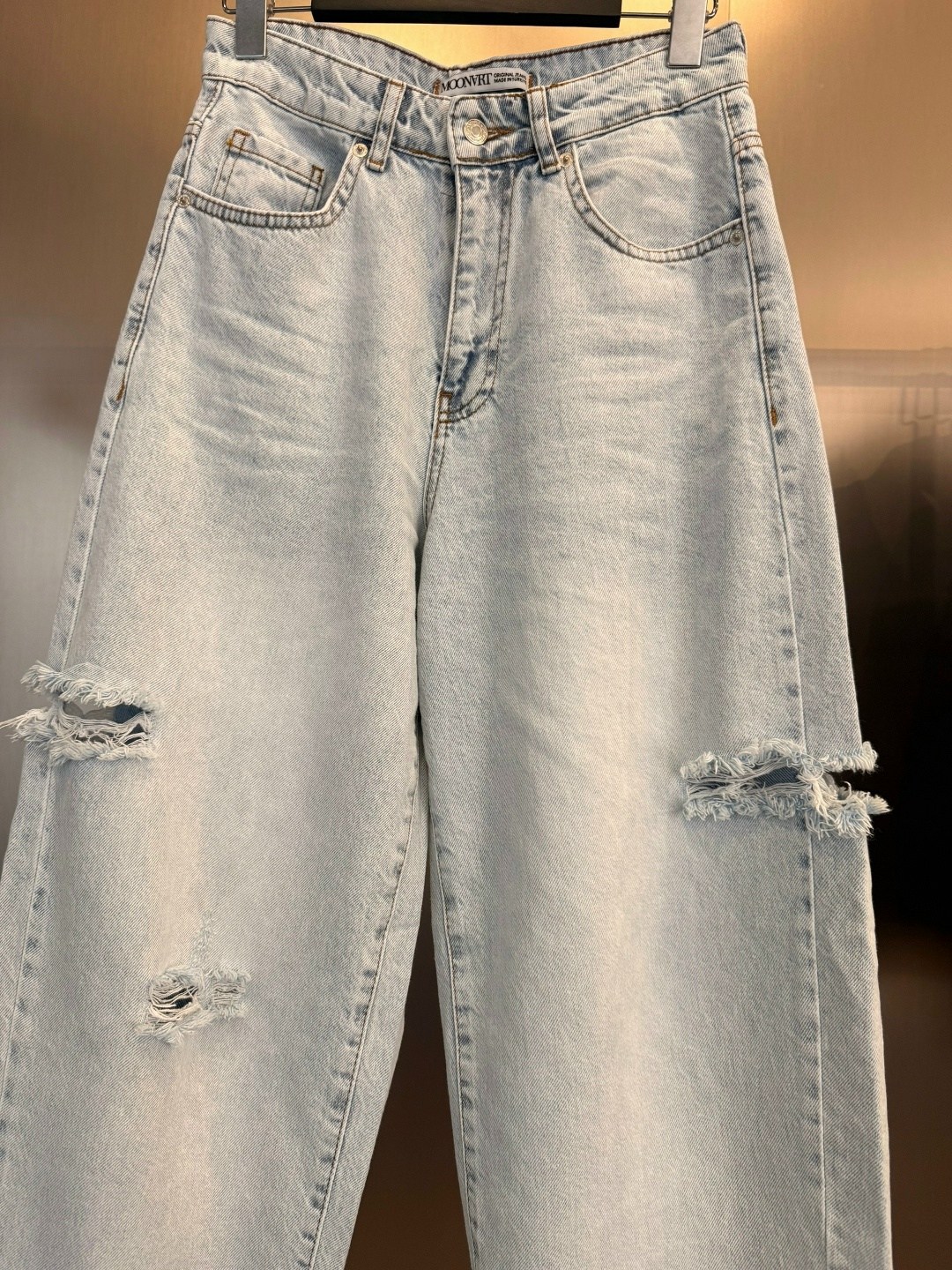 стильные джинсы,джинсы прямого кроя,женские джинсы,джинсы женские широкие,широкие джинсы