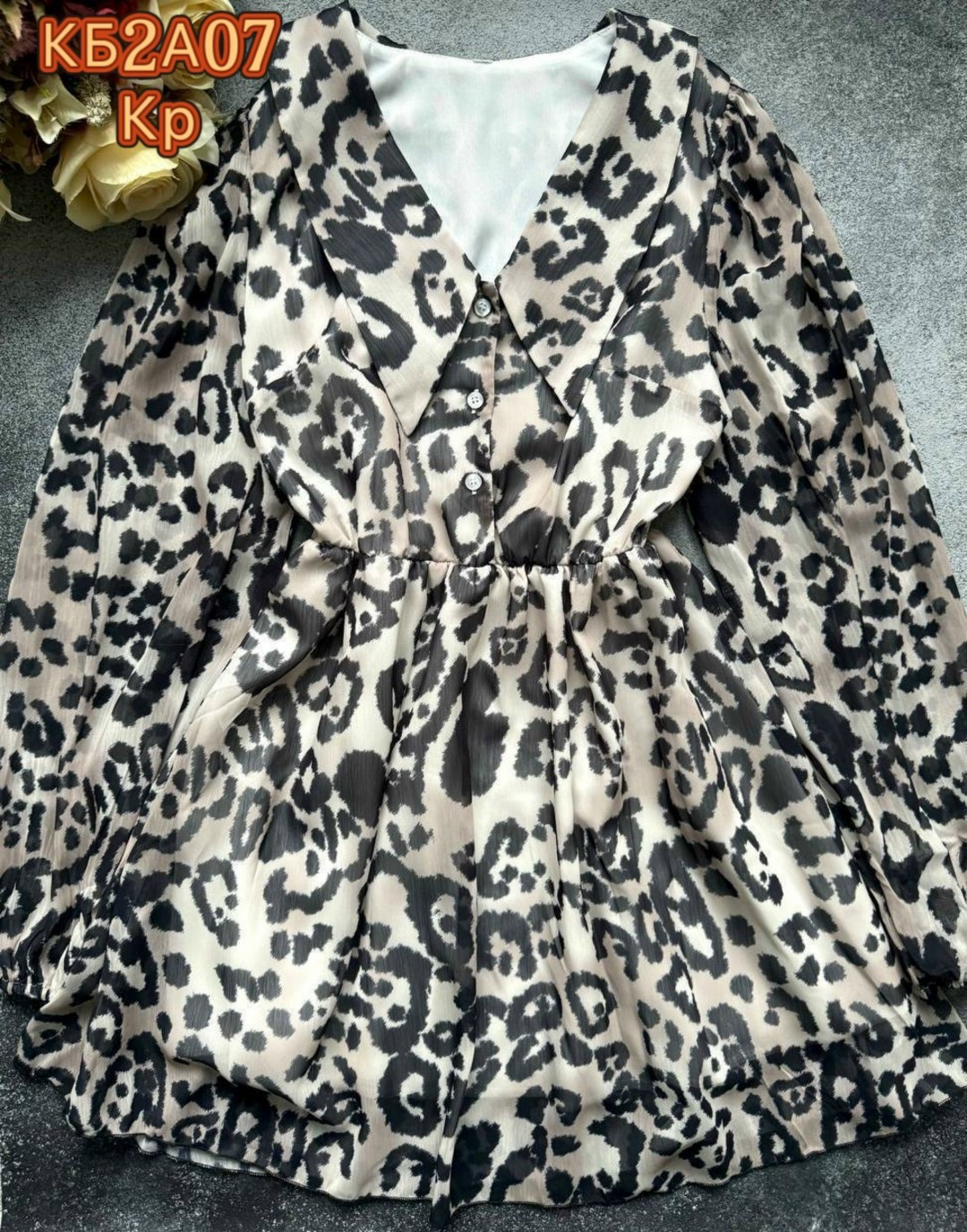 женское платье с леопардовым принтом,платье леопардовое,женское леопардовое платье,женское стильное платье на запах с леопардовым принтом,женское мини-платье с леопардовым принтом из полиэстера