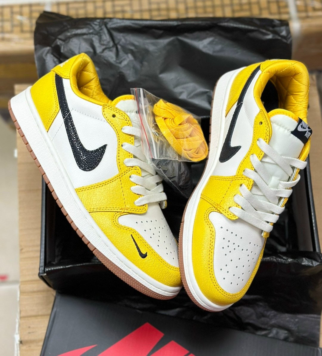 nike air jordan 1 low,кроссовки nike air jordan 1 low,кроссовки,air jordan 1 low university gold,air jordan 1 low