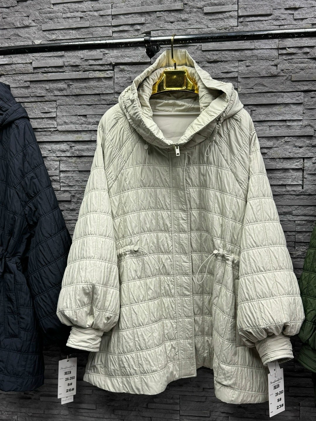 пальто на синтепоне,куртка женская,куртка стеганая,куртка женская демисезонная,куртка женская демисезонная с капюшоном удлиненная