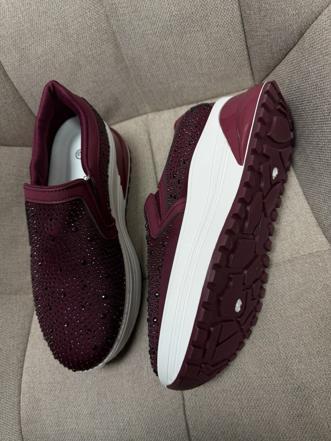 ,женские кроссовки,обуви,женская спортивная ,повседневная