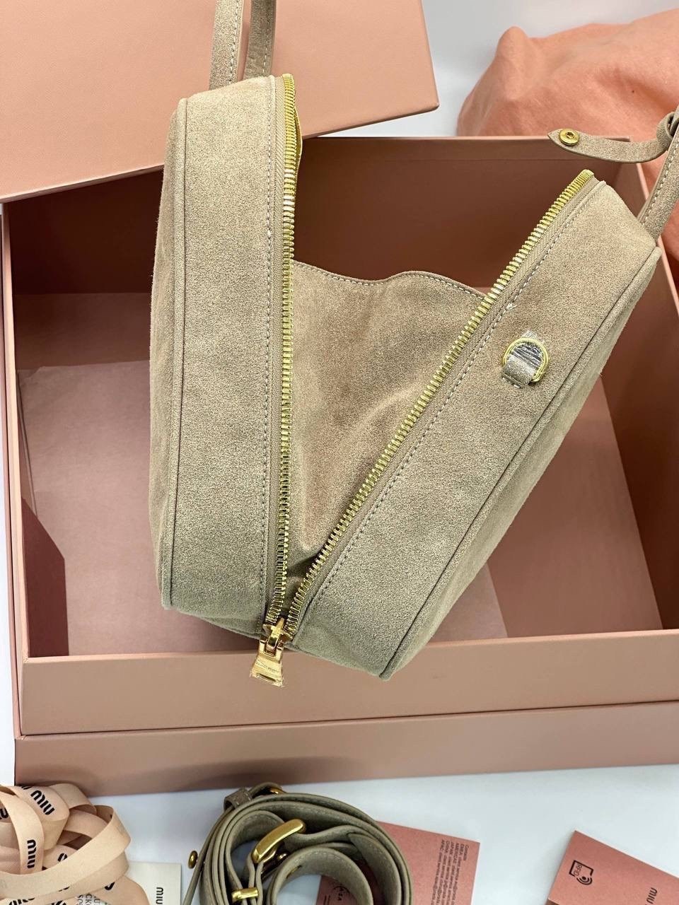 сумка miu miu,сумка miu miu замшевая коричневая,сумка женская miu miu,сумка женская замшевая тоут большая miu miu,сумка замшевая