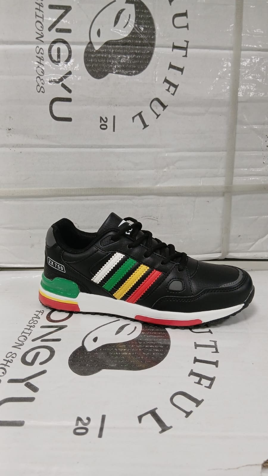 кроссовки adidas,кроссовки adidas zx 750,мужские кроссовки,кроссовки мужские adidas,мужские кроссовки adidas zx 750