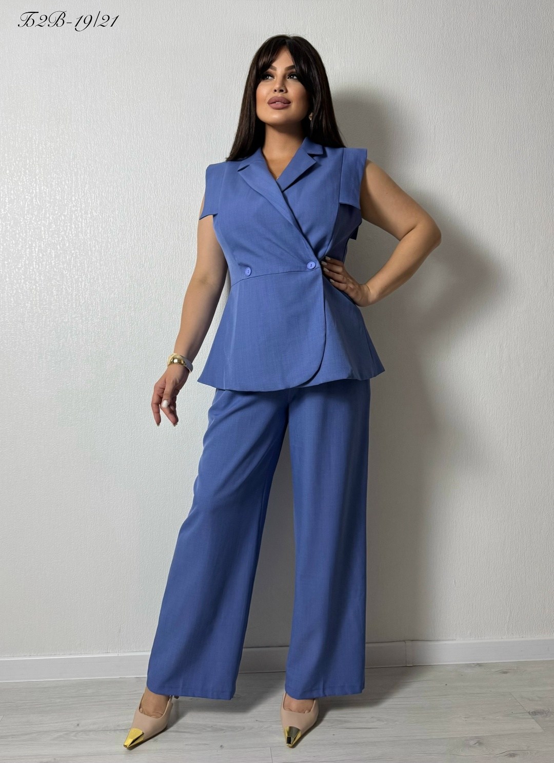 женские костюмы,брючный костюм,женские костюмы брючные,голубой брючный костюм женский,брючные костюмы для женщин