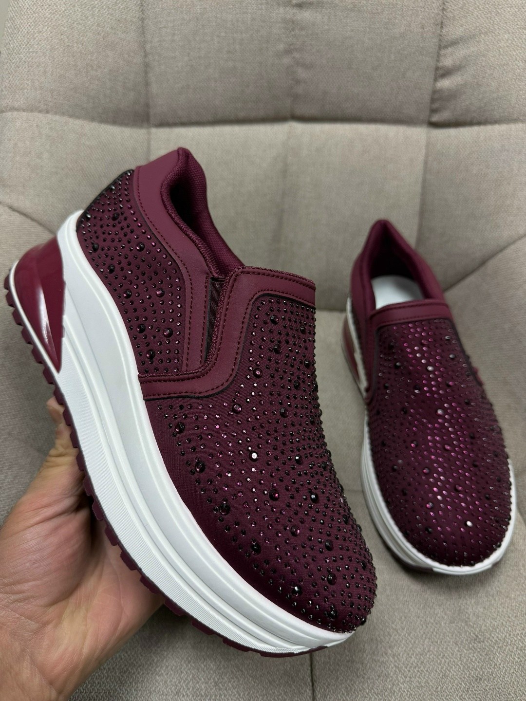 ,женские кроссовки,обуви,женская спортивная ,повседневная