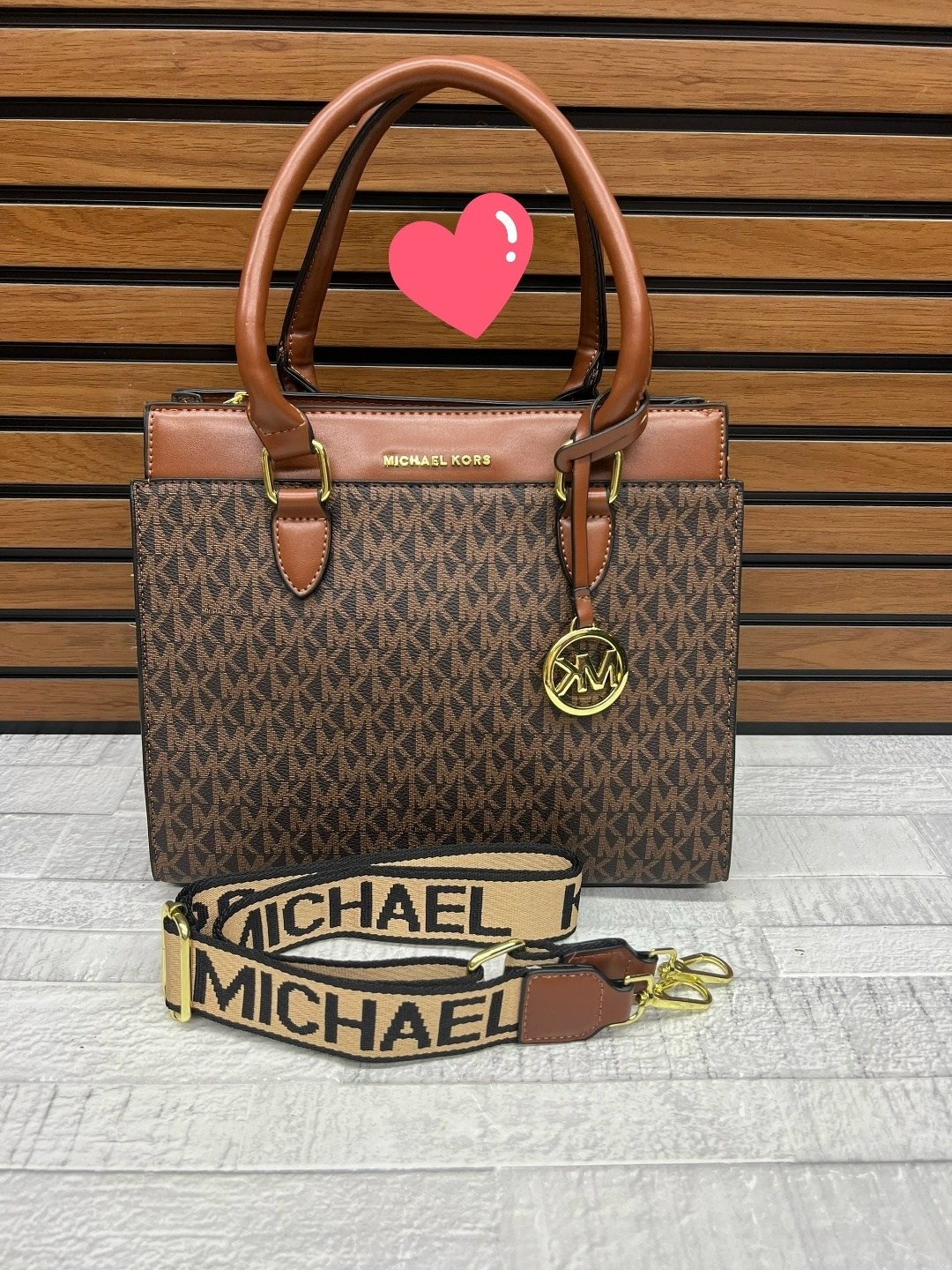 сумка женская michael kors,женская сумка большая стильная michael kors,сумка michael kors,michael kors стильная сумка через плечо,женская сумка реплика kors michael