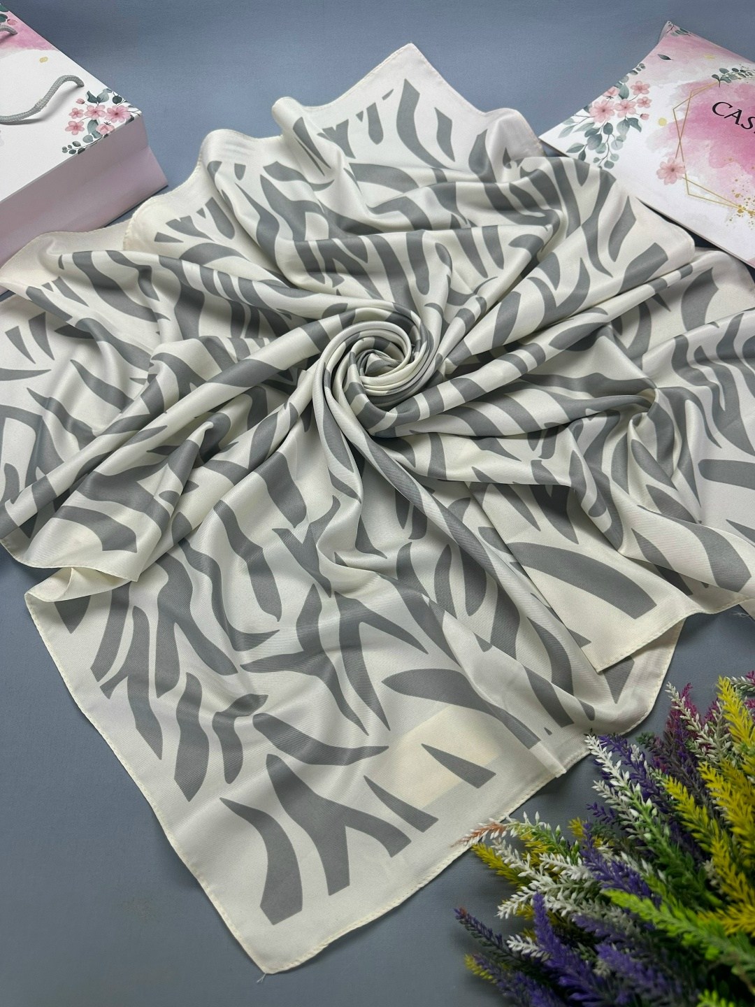 платки шелковые,платки женские,платки шарф,платка,атласный платок