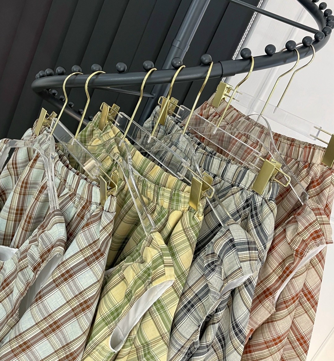 брюки в клетку женские,штаны в клетку,брюки в клетку,клетчатая рубашка женская,женская рубашка в клетку