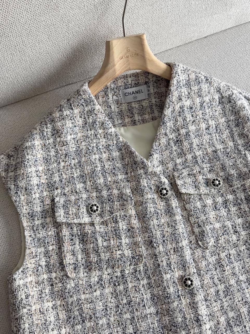 твидовый жилет,жилетка твидовый,жилет в стиле шанель,твидовый жилет женский,жакет celine твидовый