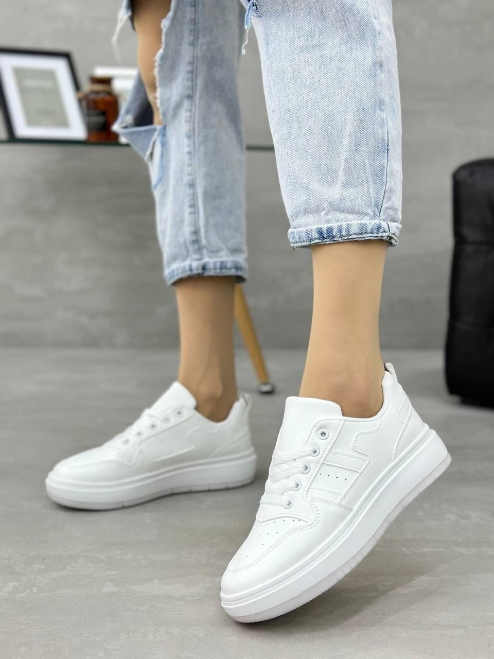 ,женские кроссовки,кеды женски,кеды женские черные,черные кроссовки женские