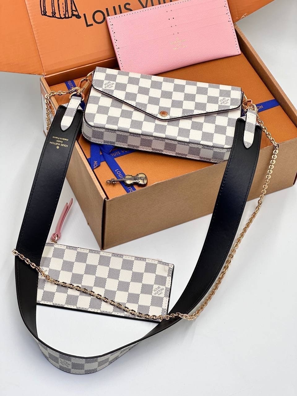 клатч луи виттон белая,сумка louis vuitton felicie,клатч женский луи виттон,сумка-клатч louis vuitton pochette felicie,cумка louis vuitton